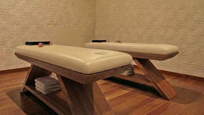 Premium Spa Masaj Masası ve Terapi Sedyesi - Profesyonel spa ve wellness ekipmanı