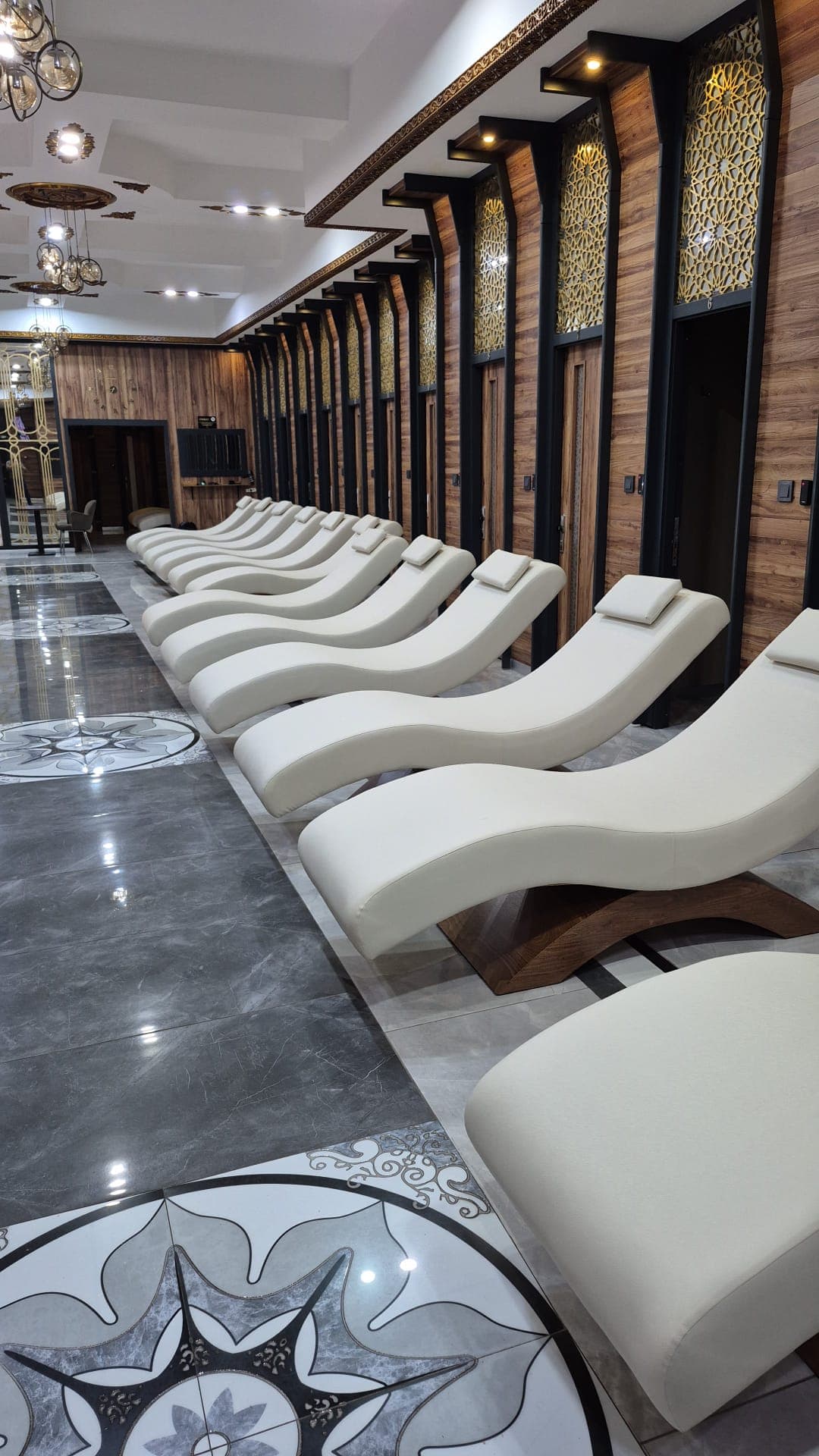 Spa Dinlenme Yatakları: İşletmeler İçin Dayanıklı ve İşlevsel Çözümler
