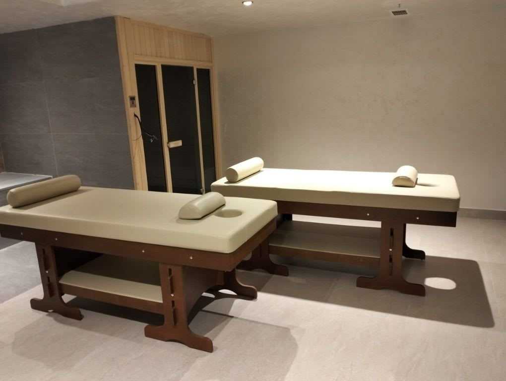 Neme Dayanıklı Profesyonel SPA Masaj Masası - Profesyonel spa ve wellness ekipmanı