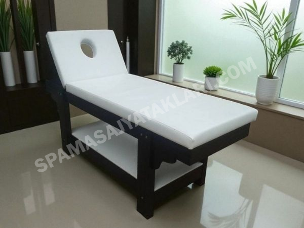 Ahşap Görünümlü ve Raflı Profesyonel Masaj Yatağı