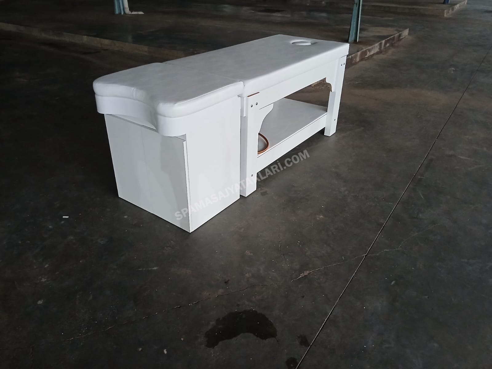 Beyaz Kafa Masaj Yatağı